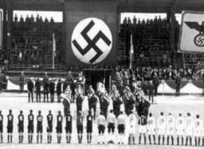 Το 1942 οι Ναζί εκτέλεσαν 11 αθλητές της Ντιναμό Κιέβου. Σήμερα στις κερκίδες οι σβάστικες…
