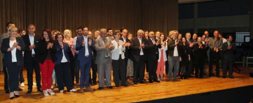 Εντυπωσιακή η εκδήλωση του Γιάννη Μπουντρούκα στην Καλαμάτα – Μέσα σε κλίμα ενθουσιασμού η παρουσίαση του ψηφοδελτίου της Πελοποννησιακής Συμμαχίας