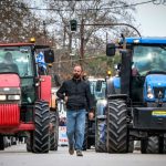 Σε σταυροδρόμι οι αγρότες για τα μπλόκα: Πολύωροι αποκλεισμοί στα τελωνεία – Κρίσιμη σύσκεψη την Πέμπτη